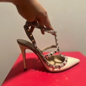 Valentino Garavani Beige Patent 100mm Rockstud Caged Pumps Ivory Size UK 36.5